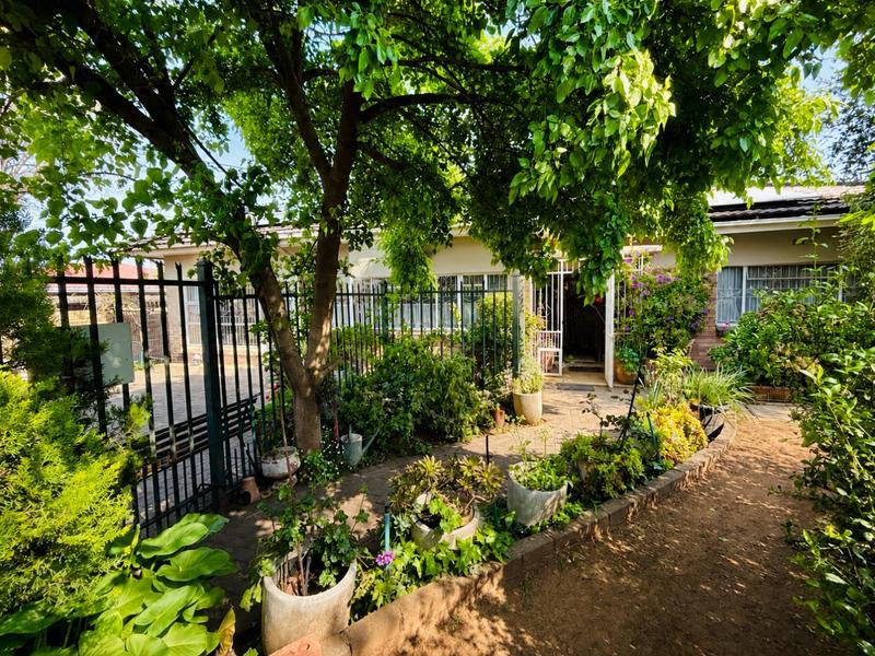 4 Bedroom Property for Sale in Dan Pienaar Free State